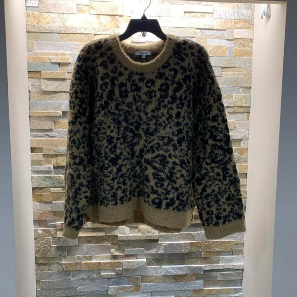 Madewell Crewneck Pullover Sweater in Leopard - Picture 3 of 5